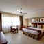 Sea Cliff Court Hotel & Luxury Apartments