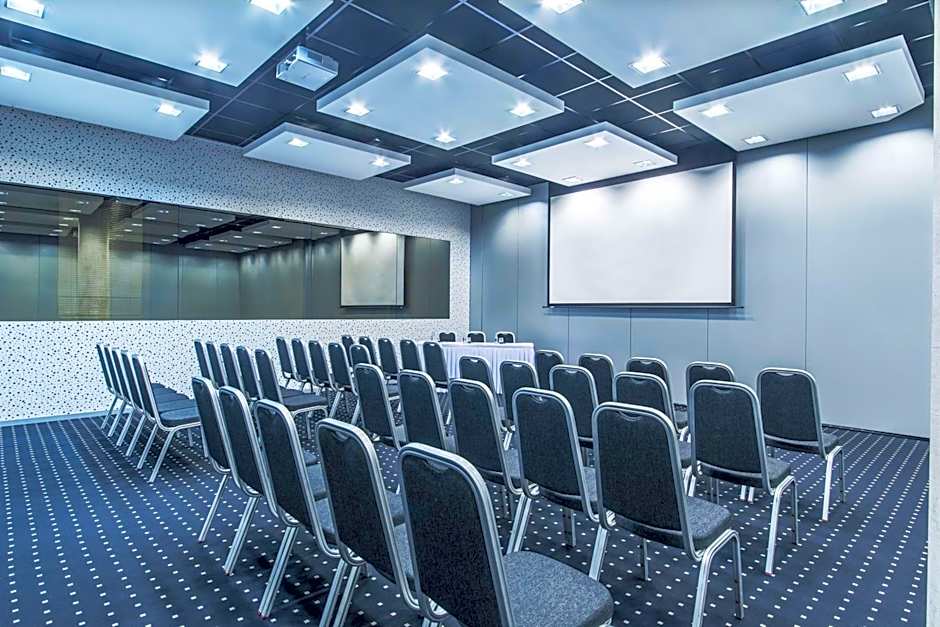 NH Bratislava Gate One