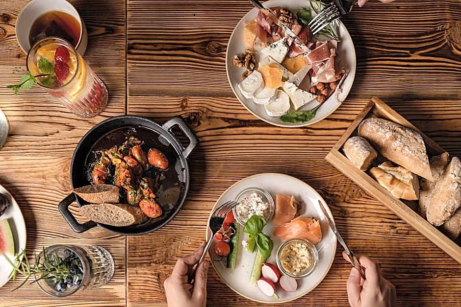 The Bridge Suites Hotel