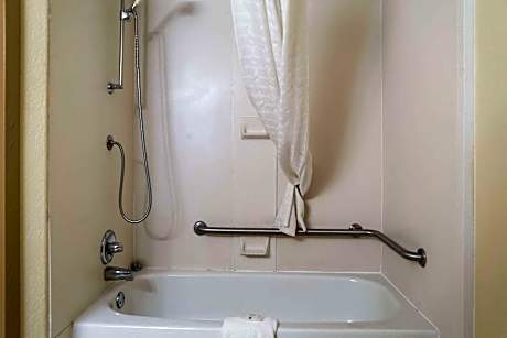 Double Room - Accessible/Non Smoking