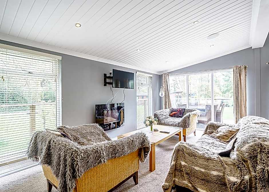 Ladera Retreat Lodges