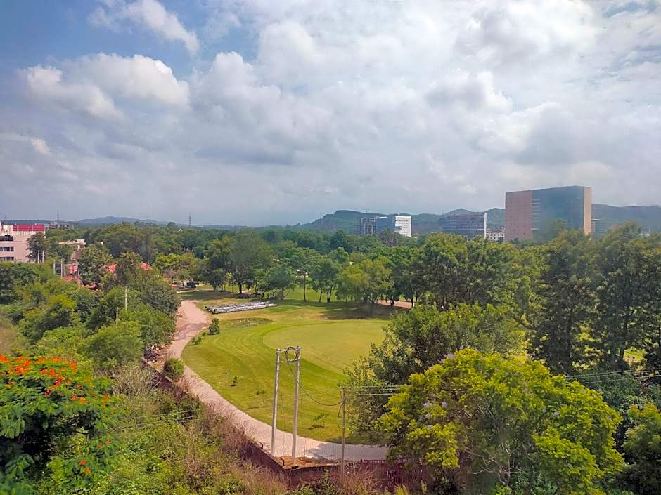 Holiday Inn Chandigarh Panchkula By IHG