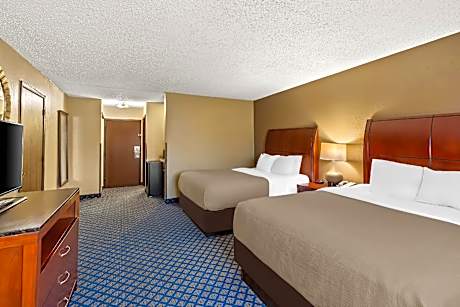 Queen Room with Two Queen Beds - Non-Smoking