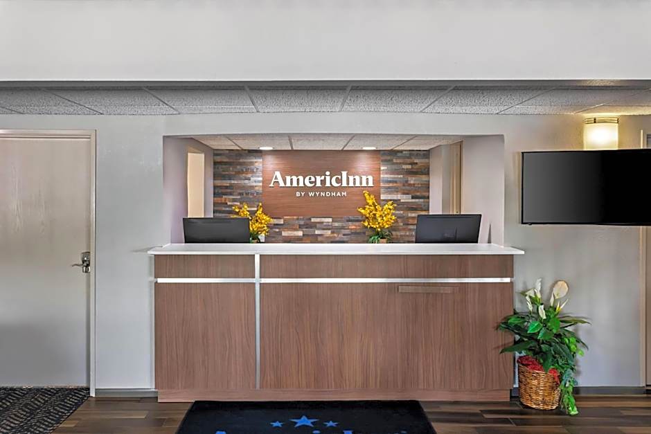 AmericInn by Wyndham Crookston U of M Crookston