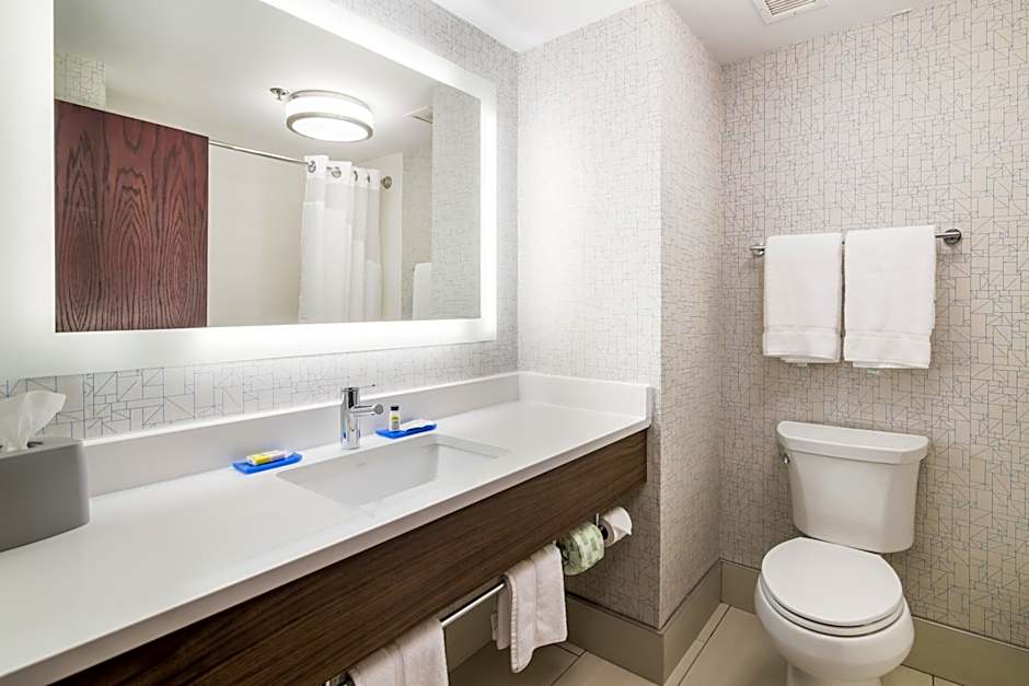 Holiday Inn Express Plymouth By IHG