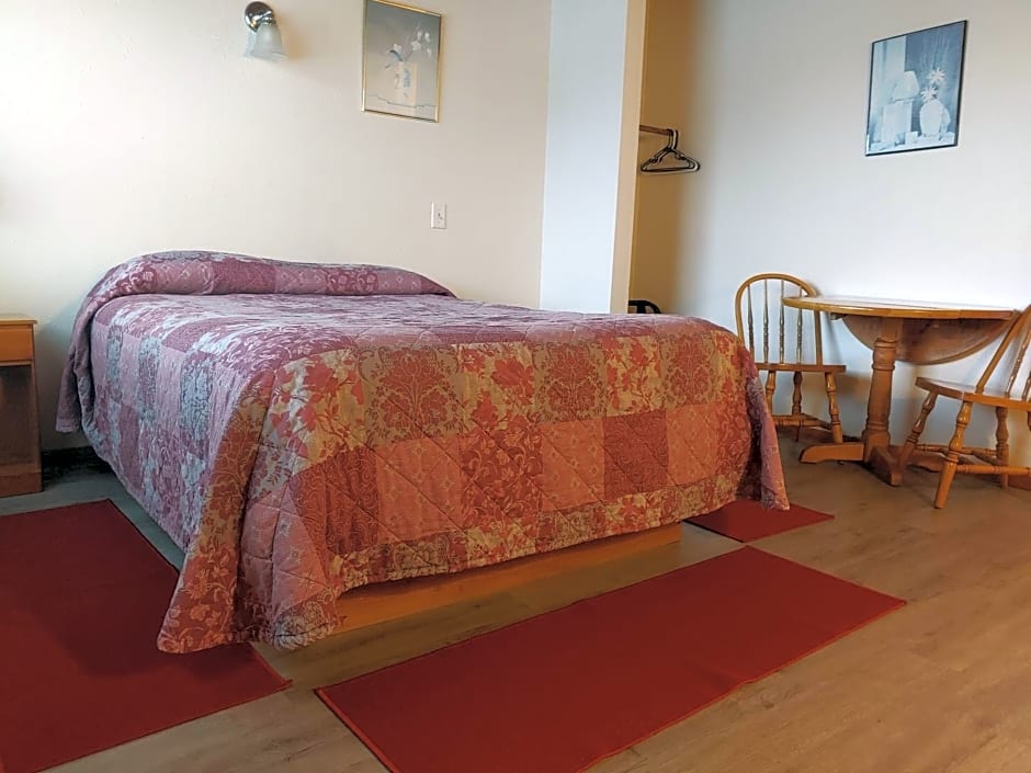 The Dublin House Motel