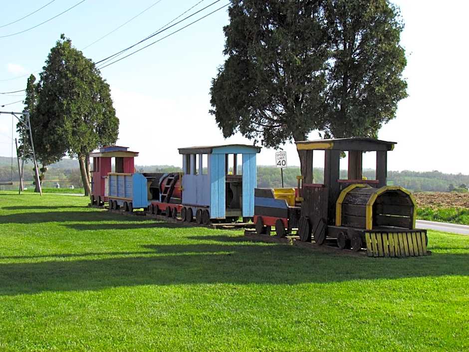 Red Caboose Motel & Restaurant
