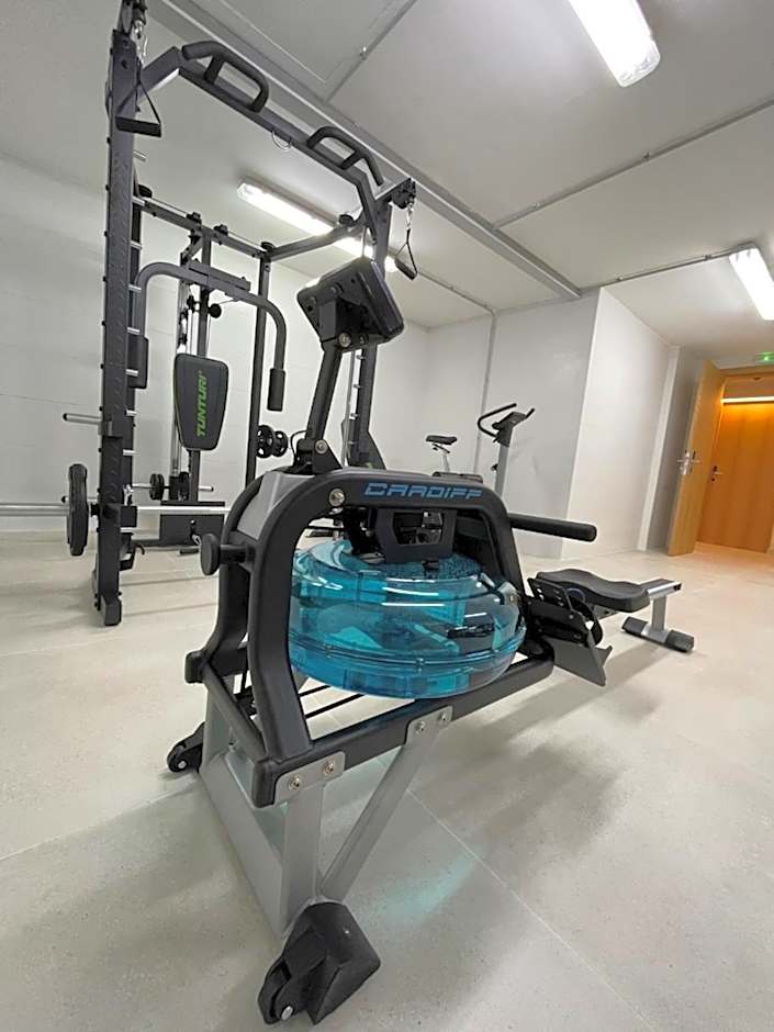 Apartamentos Playa Victoria - by Grupo Tribu