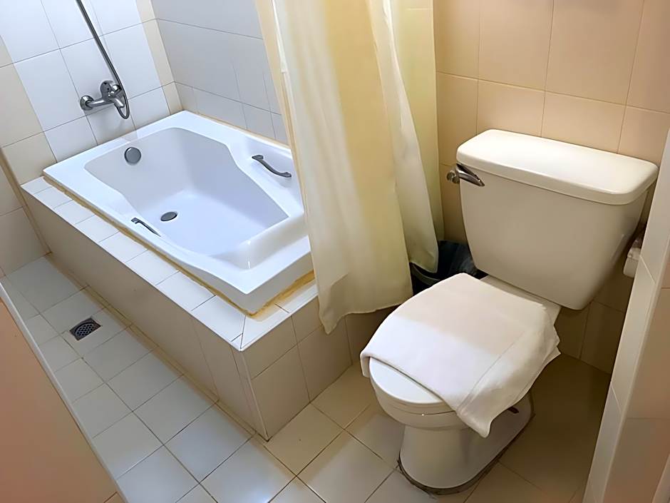 Phela Grande Residences