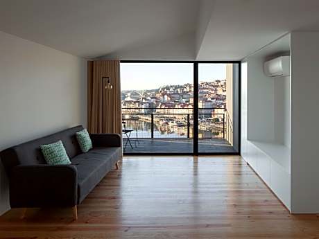 Penthouse 2 Bed Apartment