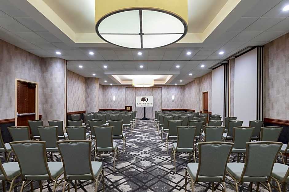 DoubleTree by Hilton Hotel Denver Aurora