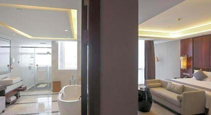 Zhangjiagang Zhonglian GDH International  Hotel