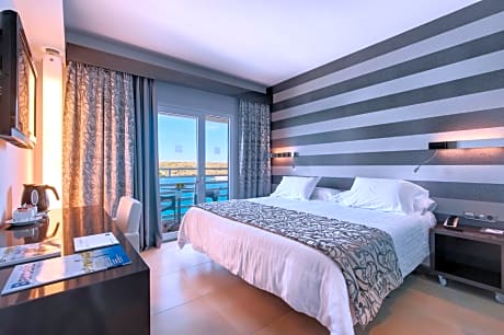 Superior Double or Twin Room with Sea View