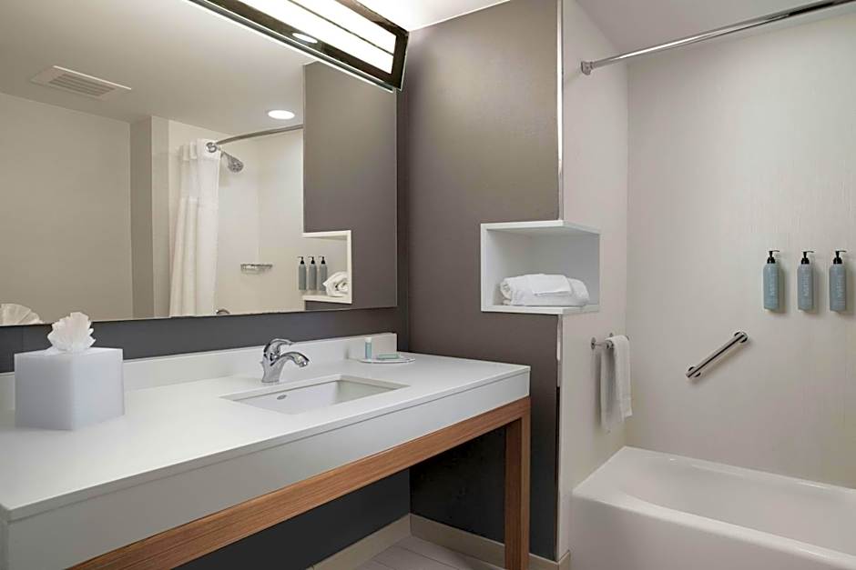 Courtyard by Marriott Hot Springs