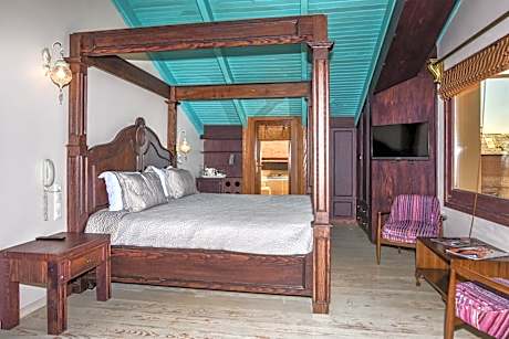 King Suite with Sea View