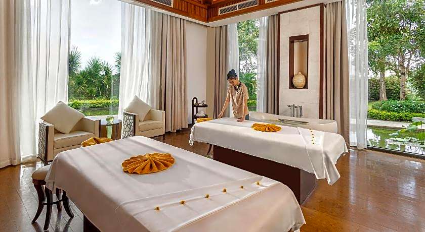 Wyndham Grand Phu Quoc