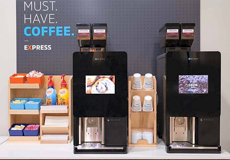 Holiday Inn Express Monterey - Cannery Row By IHG