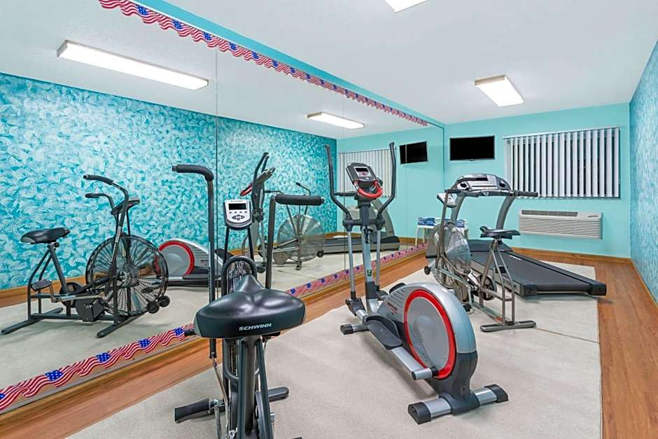 Super 8 by Wyndham Ogallala