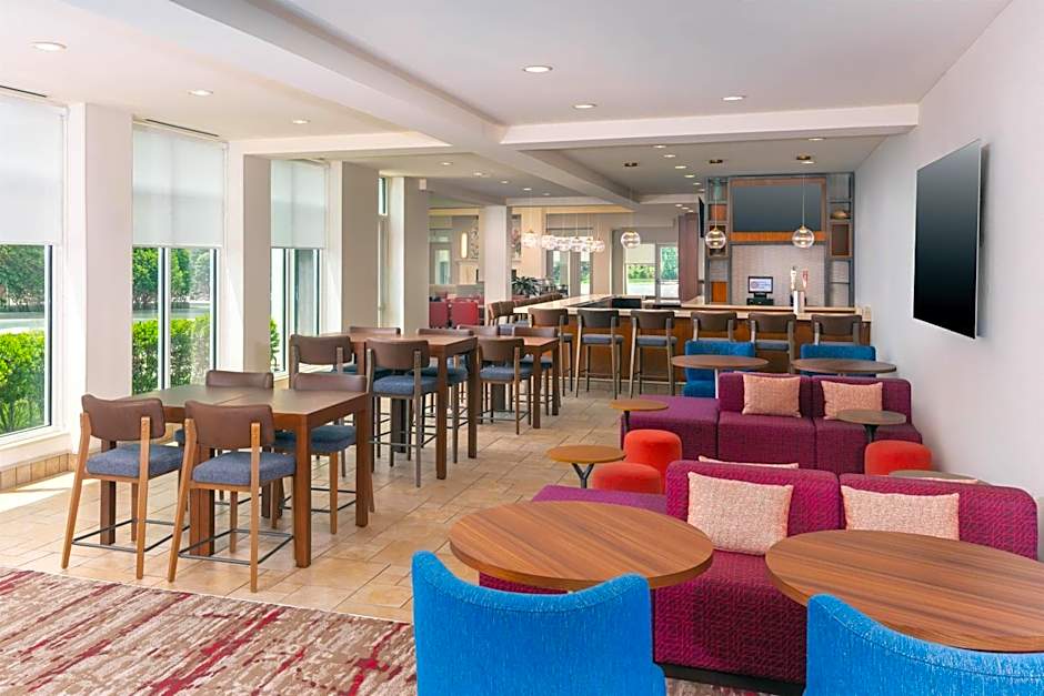 Hilton Garden Inn Wayne