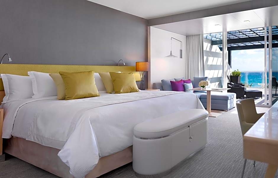 Boca Beach Club, A Waldorf Astoria Resort