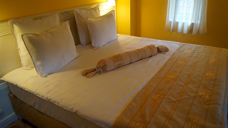 Complex La Tunuri - Vila Economat