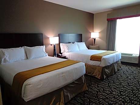 Standard Queen Room with Two Queen Beds