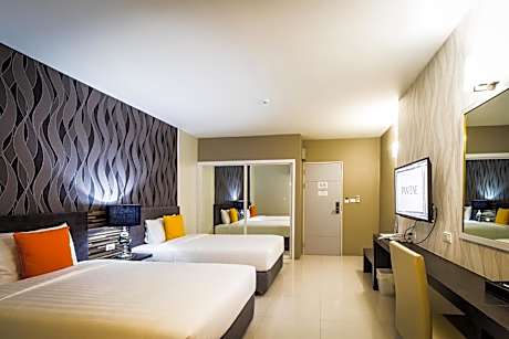 Standard Twin Room