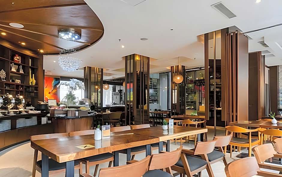 Sotis Hotel Falatehan