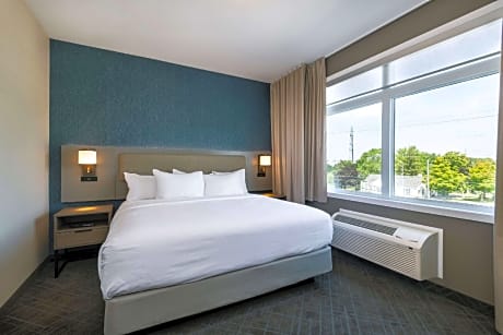 1 King Bed, Efficiency, Suite, Nonsmoking