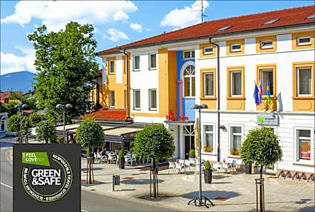 Lipa, Hotel & Bistro
