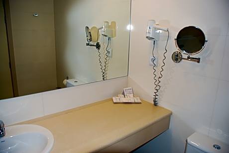 DOUBLE SINGLE USE (1 ADULT)