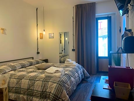 Comfort Triple Room with Shower