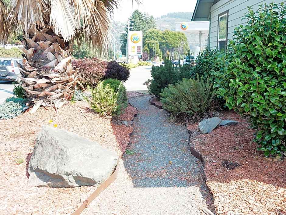 Wild Rivers Motorlodge