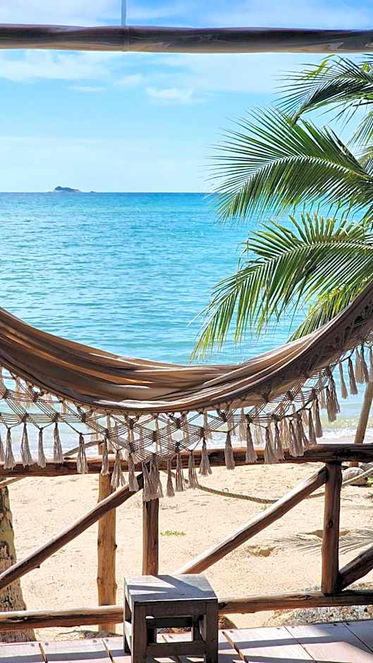 Castaway Beach Bungalows