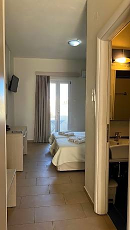 Basic Triple Room