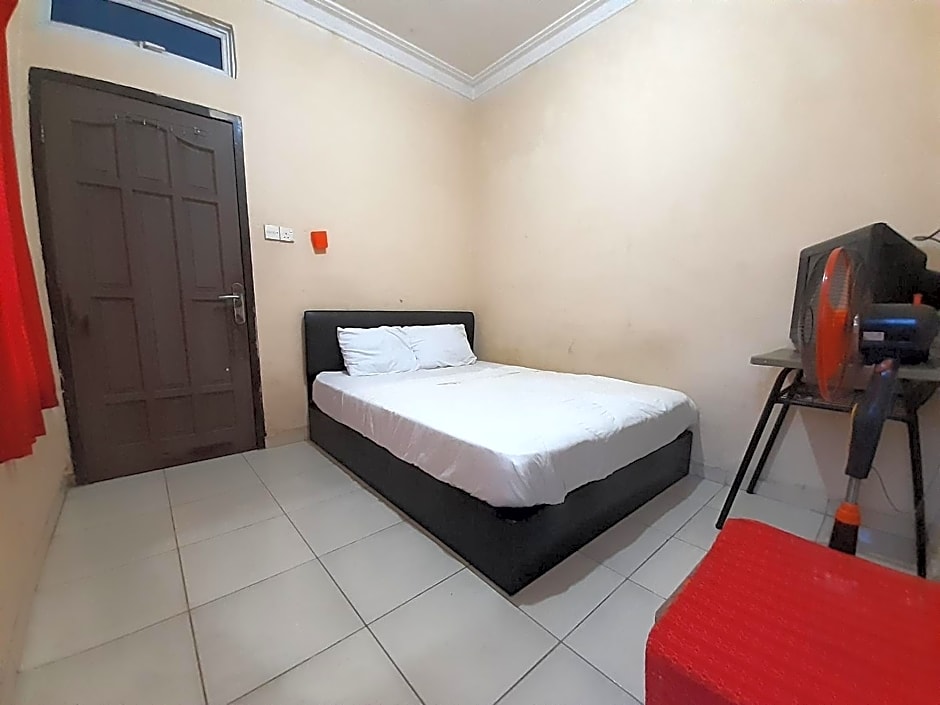 SPOT ON 92492 Pelita Satu