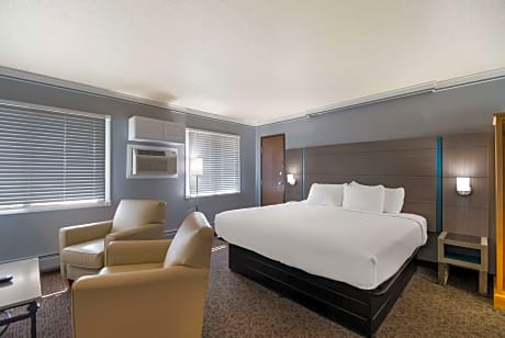 Larger King Room with One King Bed - Non-Smoking