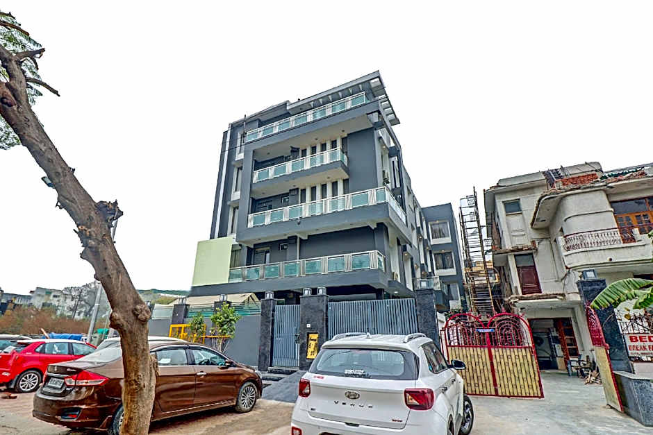 Townhouse Sector 30 Near Botanic Garden of Indian Republic