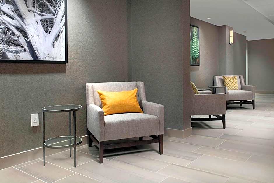 Delta Hotels by Marriott Seattle Everett