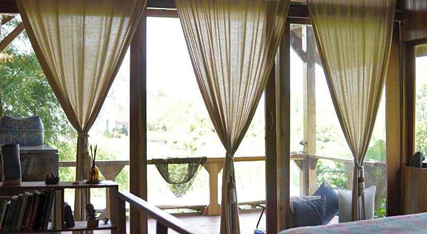 Ubuntu Eco Yoga Retreat Center 