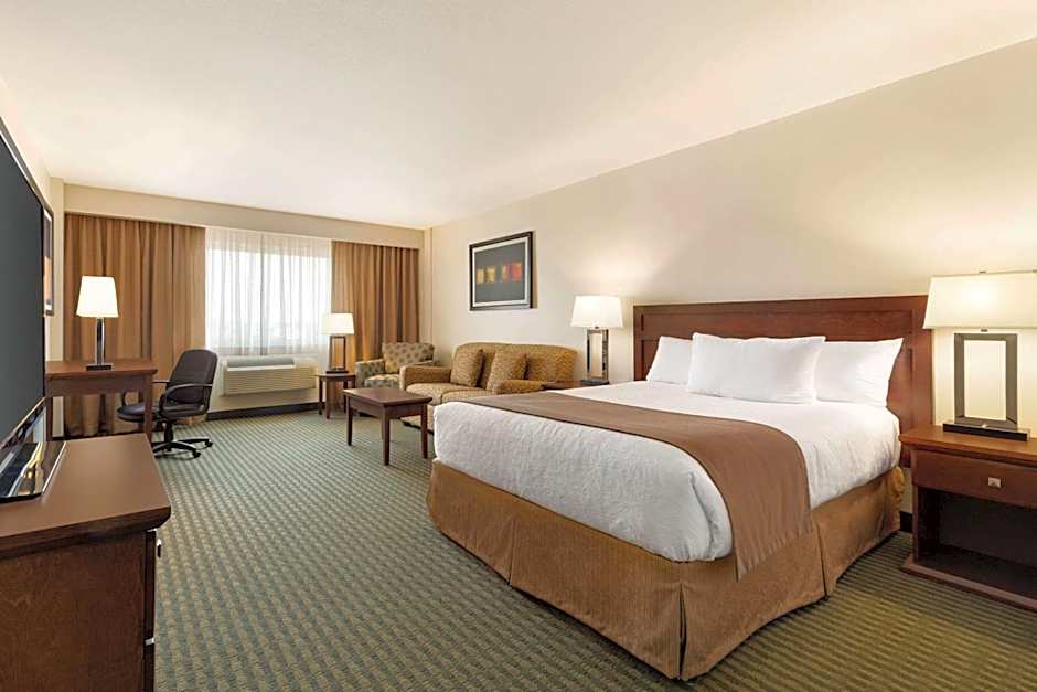 Travelodge by Wyndham Weyburn