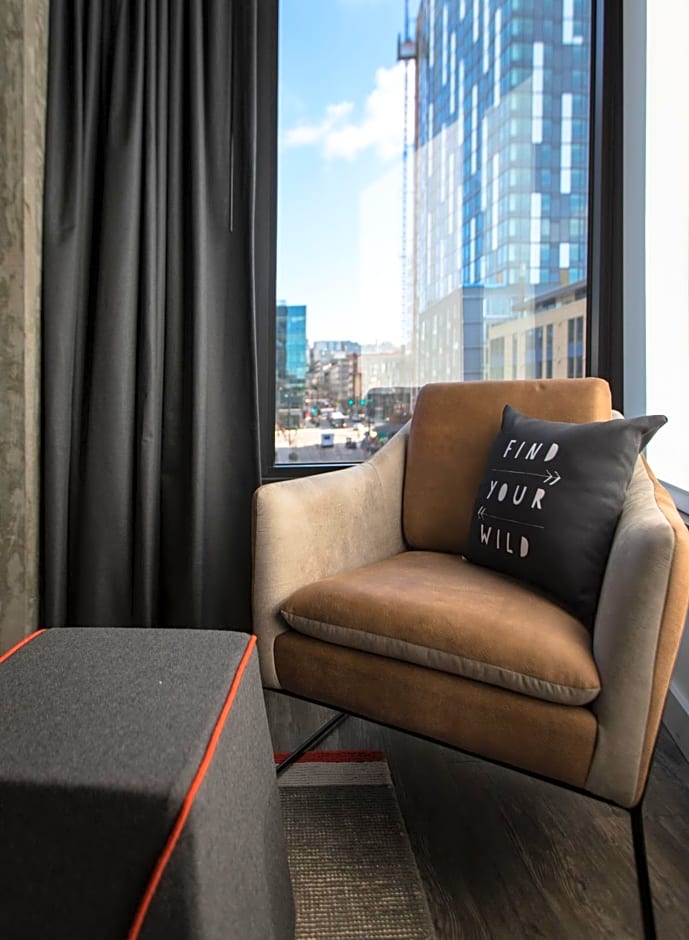 MOXY Seattle Downtown