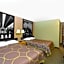 Super 8 by Wyndham Worthington Minnesota