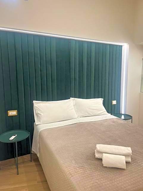 Motta Palace Apartments & Rooms