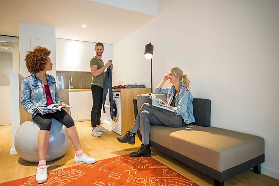 Capri by Fraser Leipzig