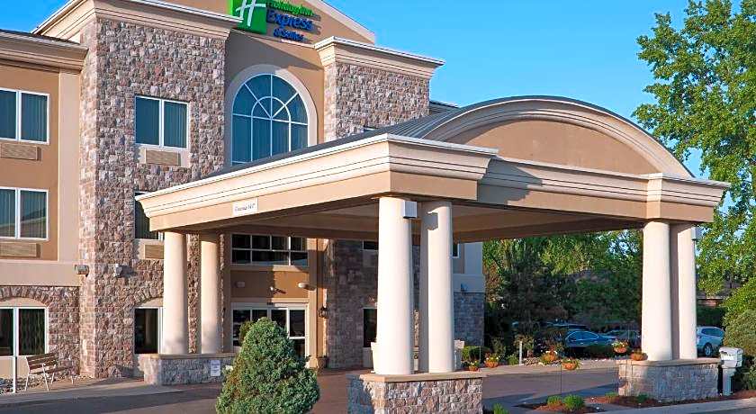 Holiday Inn Express Hotel &amp; Suites Saginaw By IHG