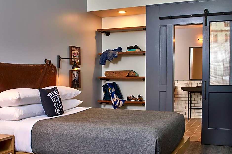 Moxy by Marriott Atlanta Midtown
