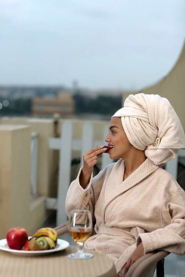 K Boutique Hotel - Pyramids & GEM - Roof