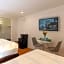 Spinnaker Inn of Naples