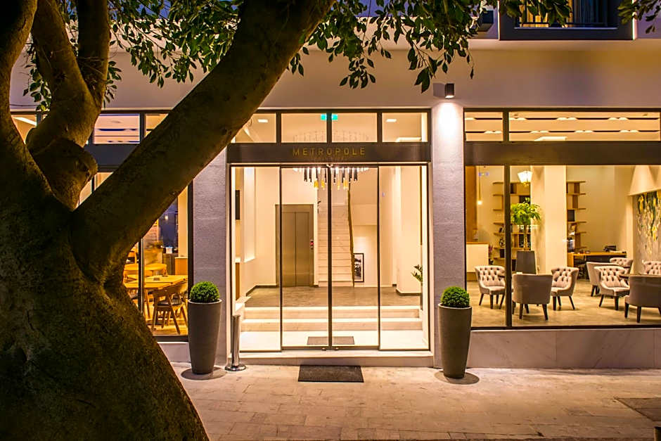 Metropole Urban Hotel